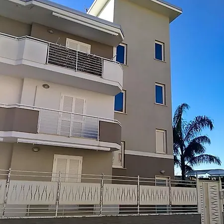 White One Bed & Breakfast 3*